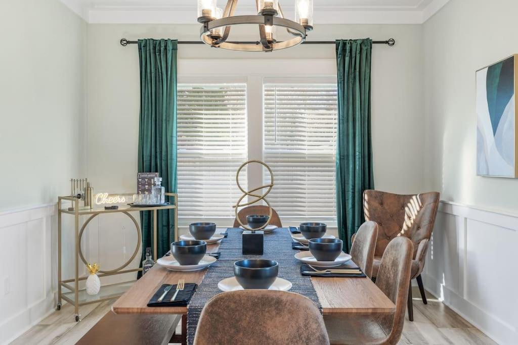 Emerald-gem-inn • Laguna Haven/beach Home! Holiday home